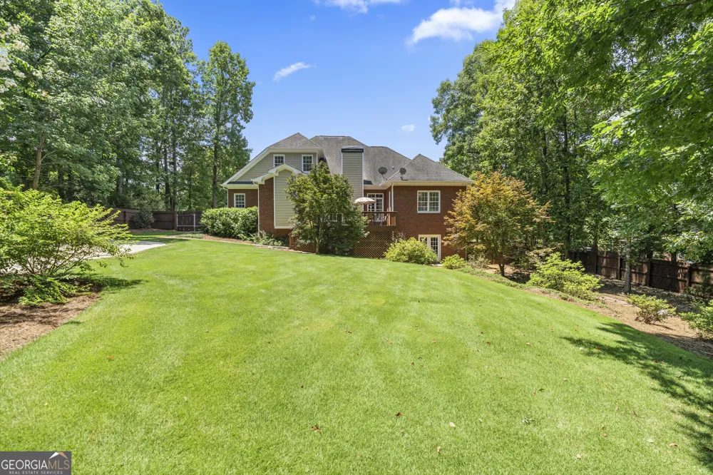 1041 Spring Lake DR Bishop, GA 30621