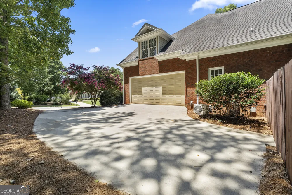 1041 Spring Lake DR Bishop, GA 30621