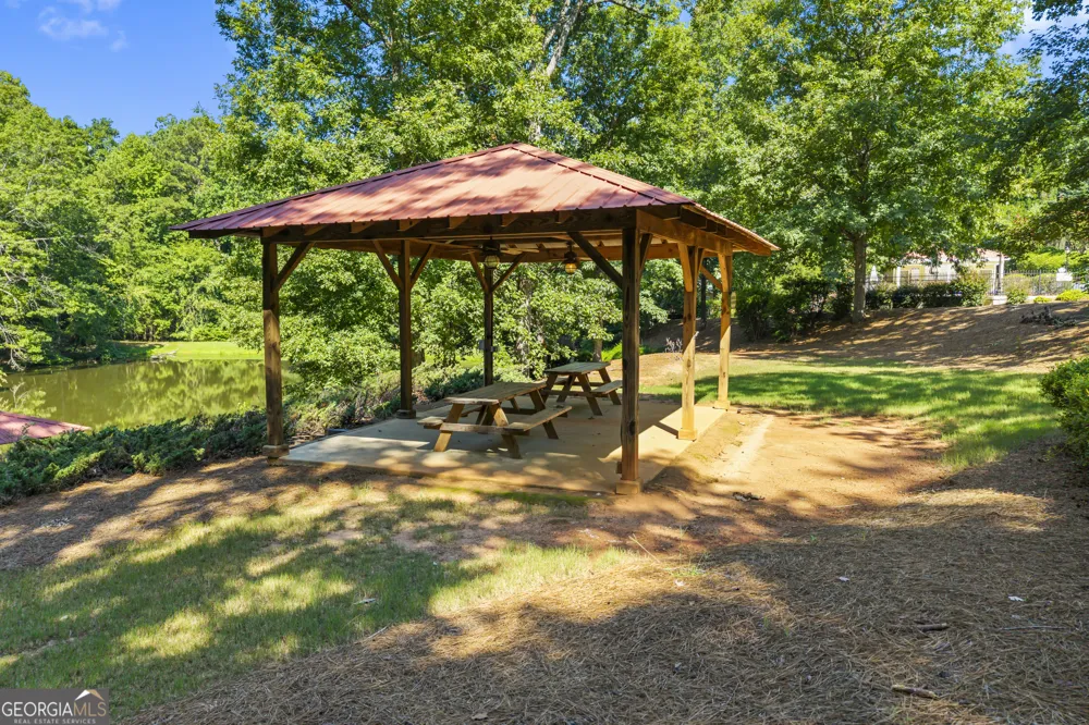 1041 Spring Lake DR Bishop, GA 30621
