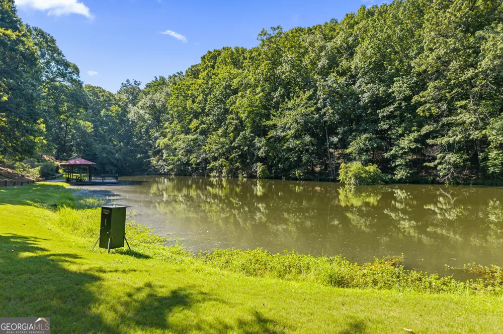 1041 Spring Lake DR Bishop, GA 30621