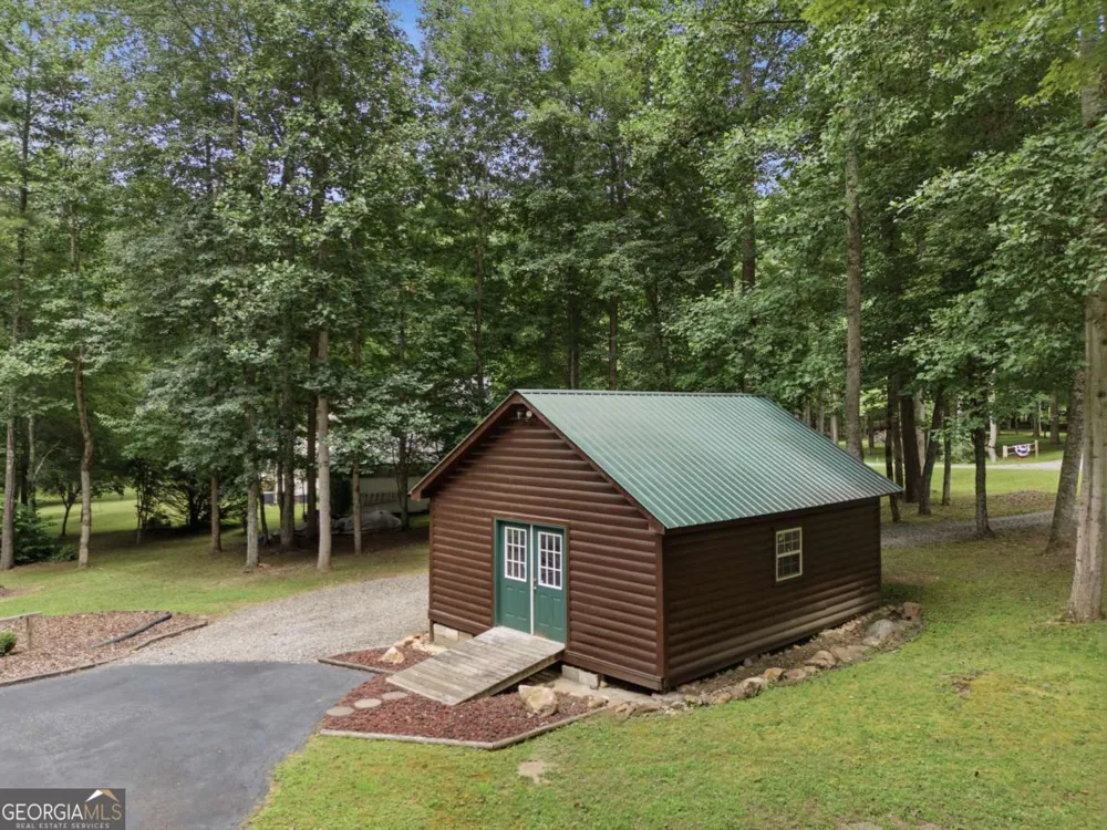 2447 Hi River RD Hiawassee, GA 30546