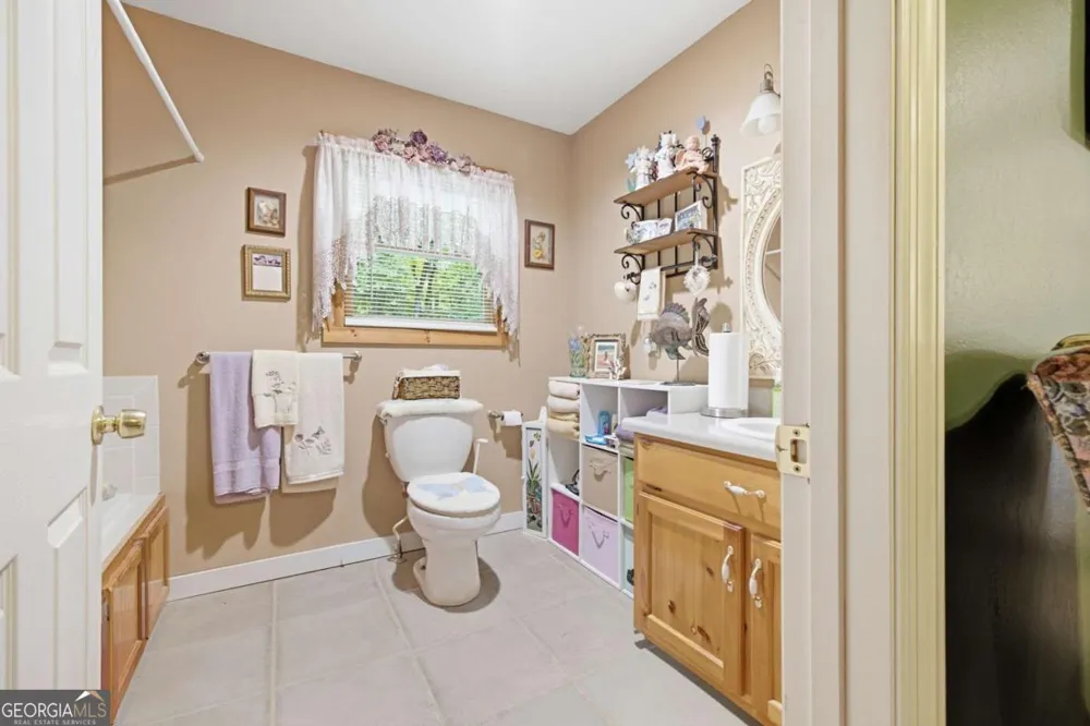 2447 Hi River RD Hiawassee, GA 30546
