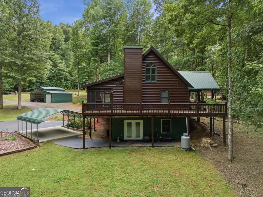 2447 Hi River RD Hiawassee, GA 30546
