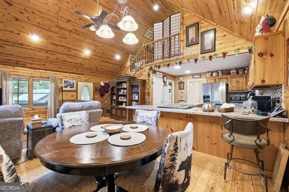 2447 Hi River RD Hiawassee, GA 30546