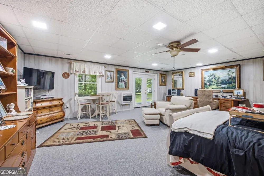 2447 Hi River RD Hiawassee, GA 30546
