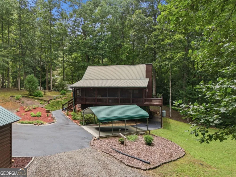 2447 Hi River RD Hiawassee, GA 30546