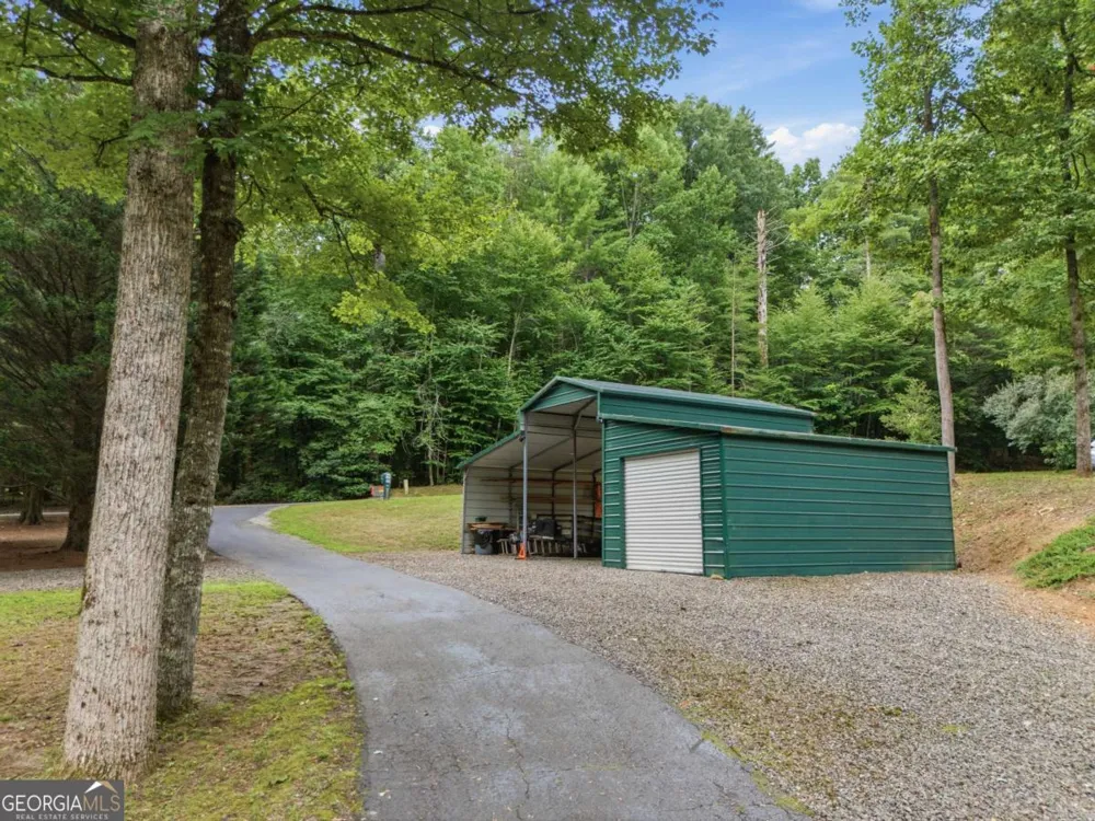 2447 Hi River RD Hiawassee, GA 30546