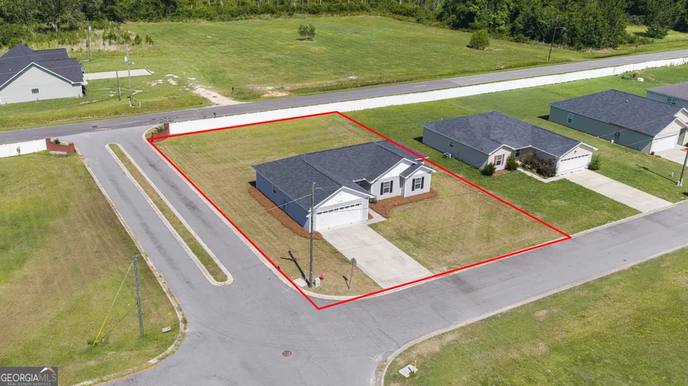 686 Lakeside CIR Baxley, GA 31513