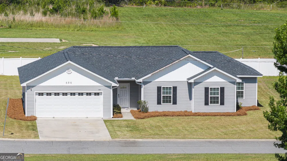 686 Lakeside CIR Baxley, GA 31513