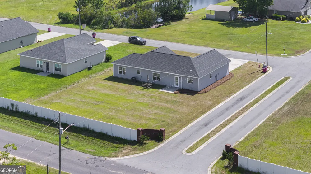 686 Lakeside CIR Baxley, GA 31513