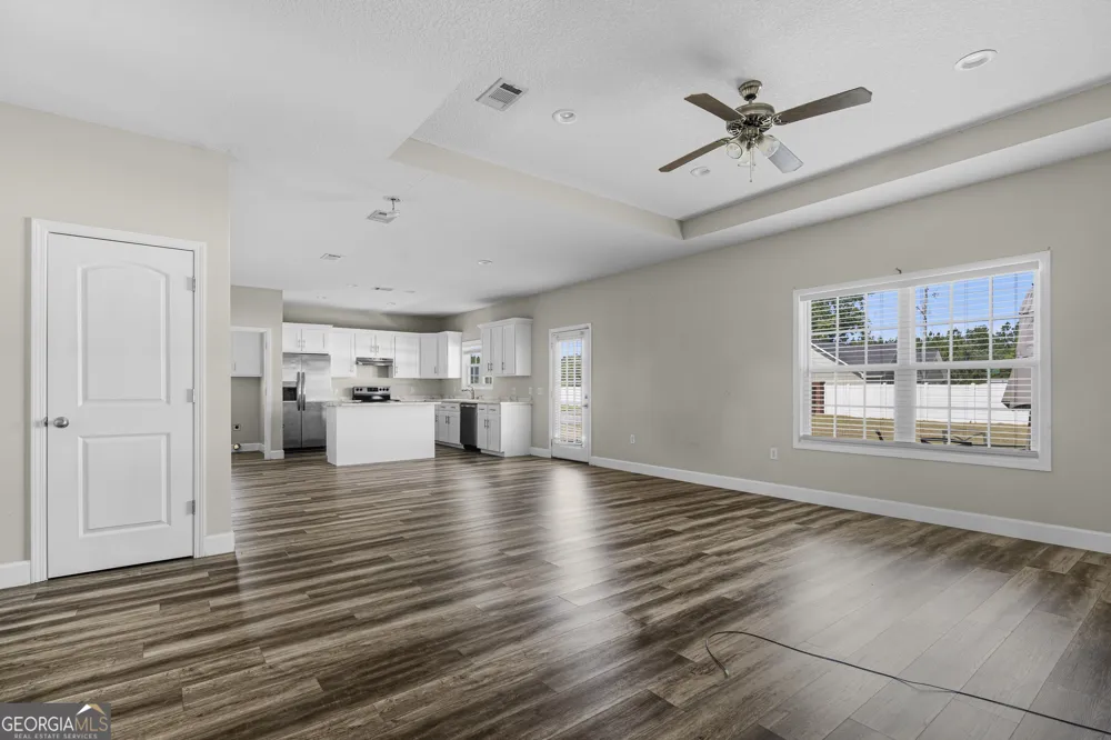686 Lakeside CIR Baxley, GA 31513