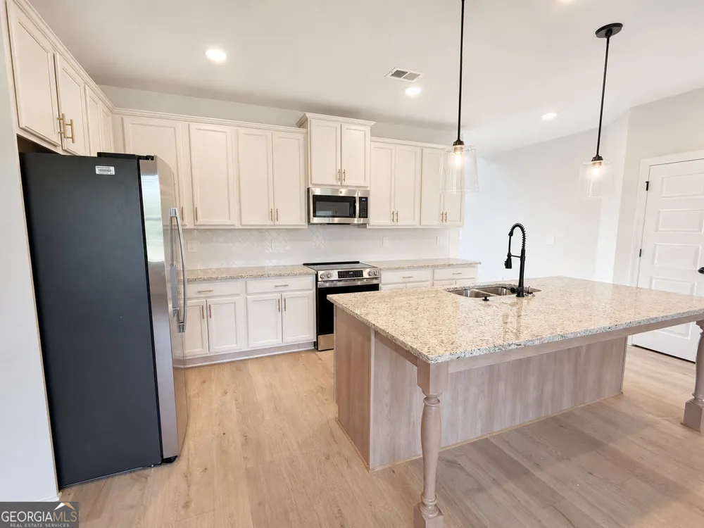 526 Foster Sydney CT Bonaire, GA 31005