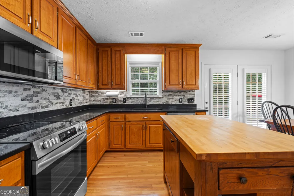 615 Peach ST Manchester, GA 31816
