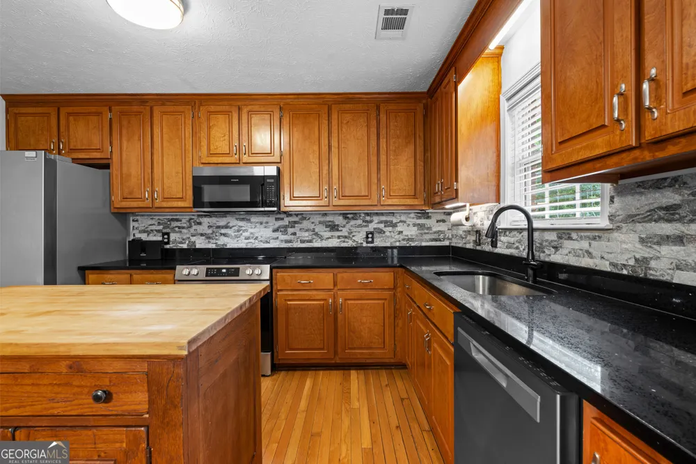 615 Peach ST Manchester, GA 31816