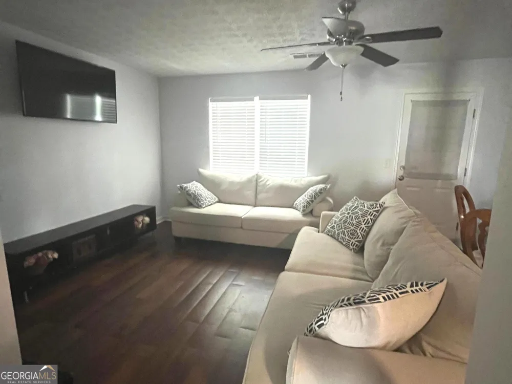 2434 Piering DR Lithonia, GA 30038