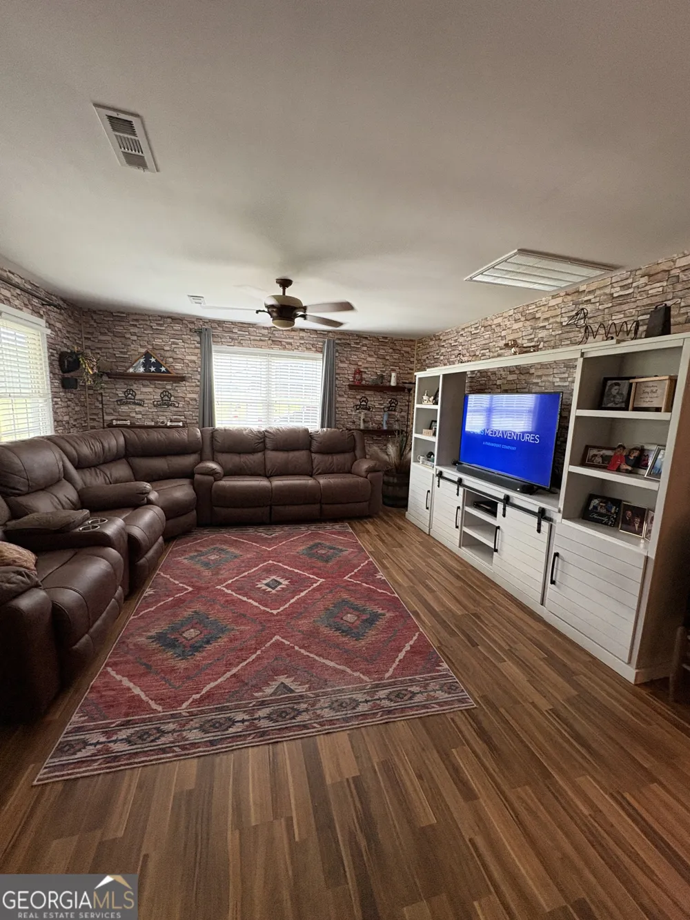 571 Ben Giddens RD Eastman, GA 31023