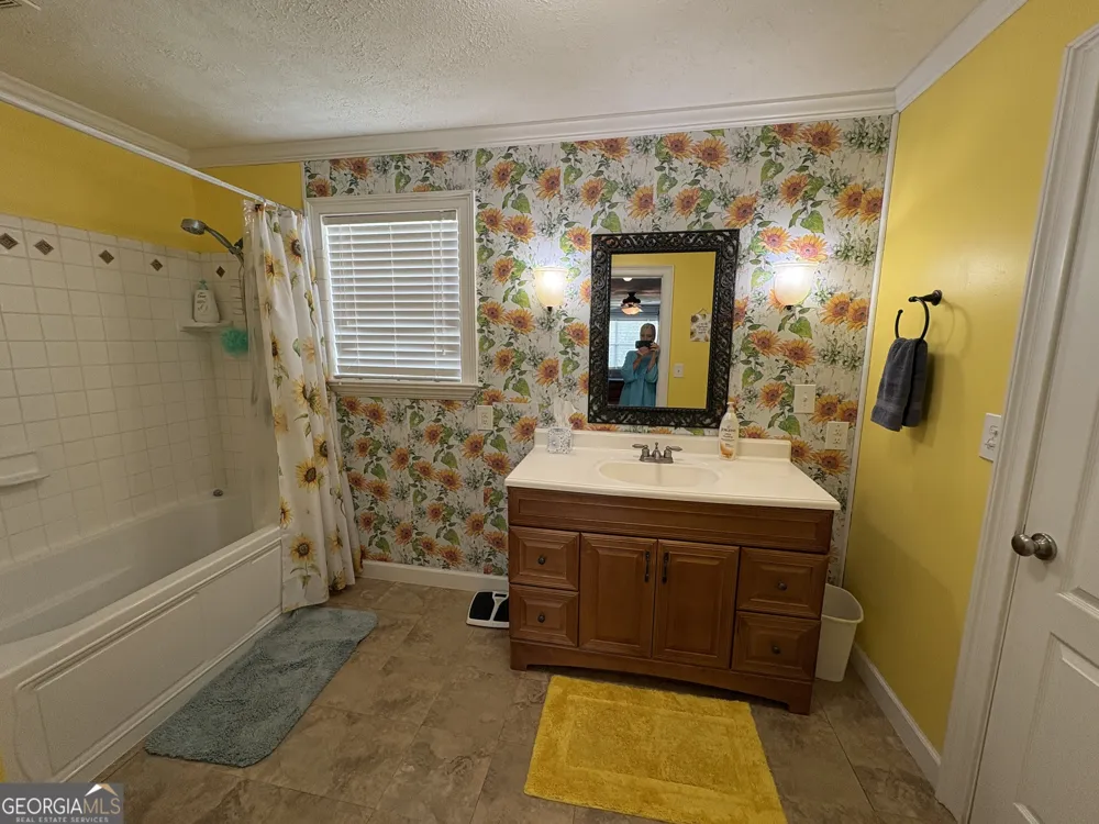 571 Ben Giddens RD Eastman, GA 31023