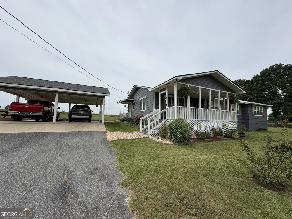 571 Ben Giddens RD Eastman, GA 31023