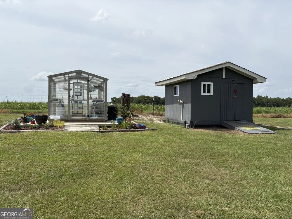 571 Ben Giddens RD Eastman, GA 31023