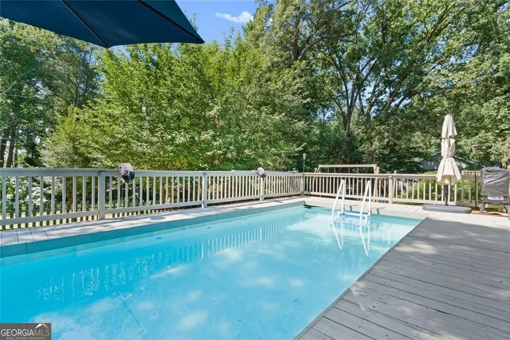 55 Creek View DR Hoschton, GA 30548