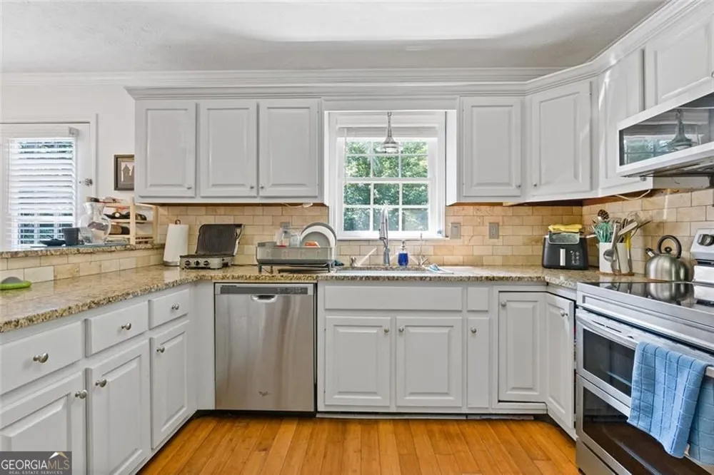 55 Creek View DR Hoschton, GA 30548