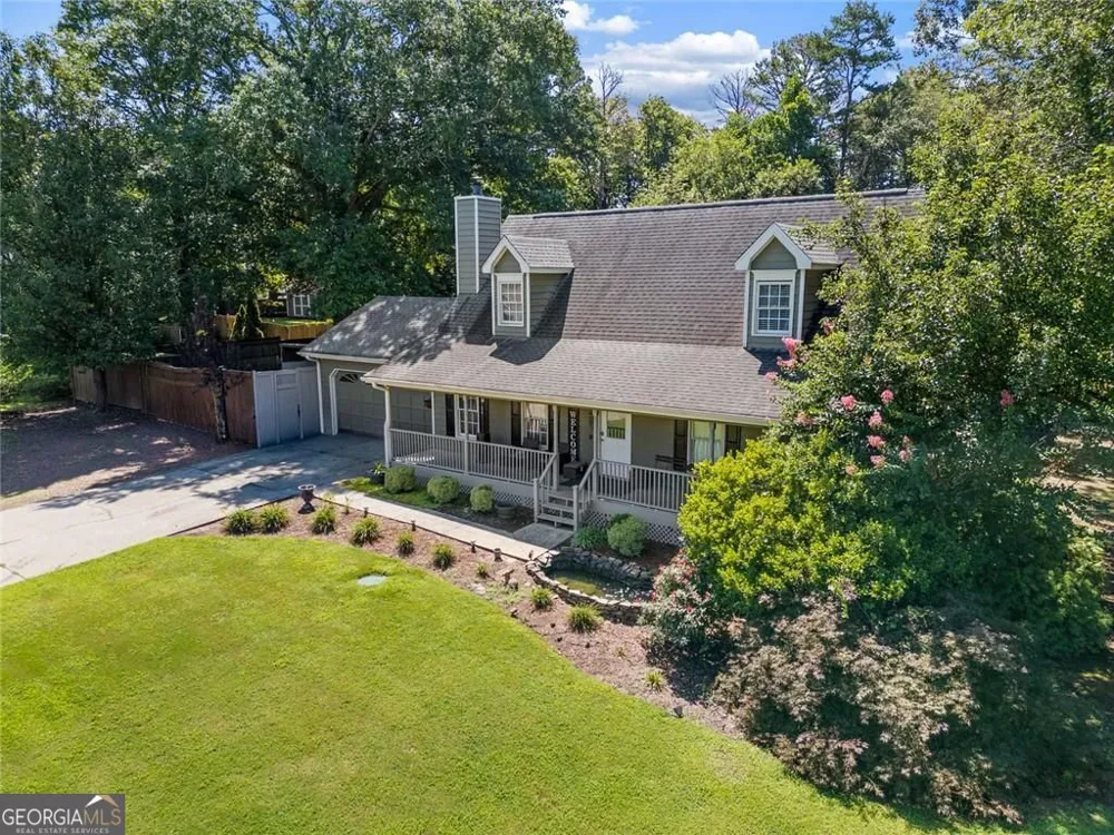 55 Creek View DR Hoschton, GA 30548