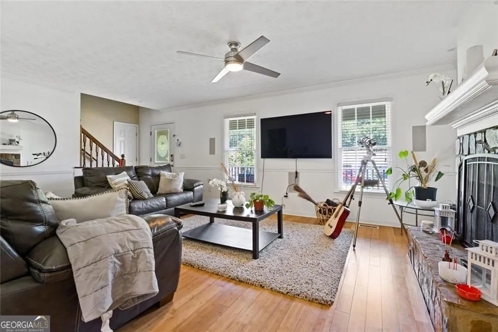 55 Creek View DR Hoschton, GA 30548