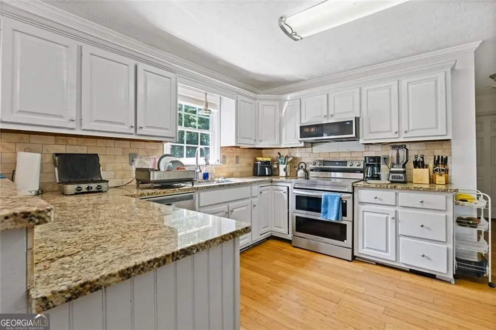 55 Creek View DR Hoschton, GA 30548