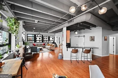 878 Peachtree ST NE
