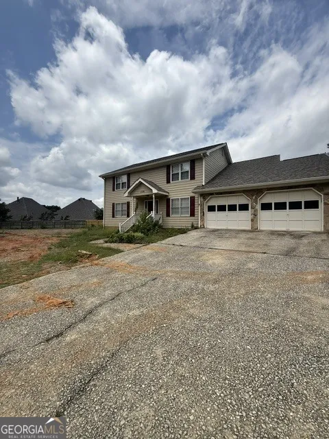 1726 Ridgedale DR Snellville, GA 30078
