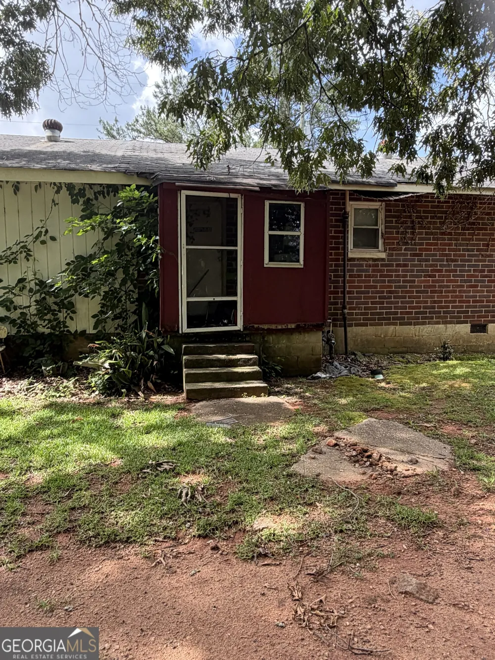 217 Glenn ST Jackson, GA 30233