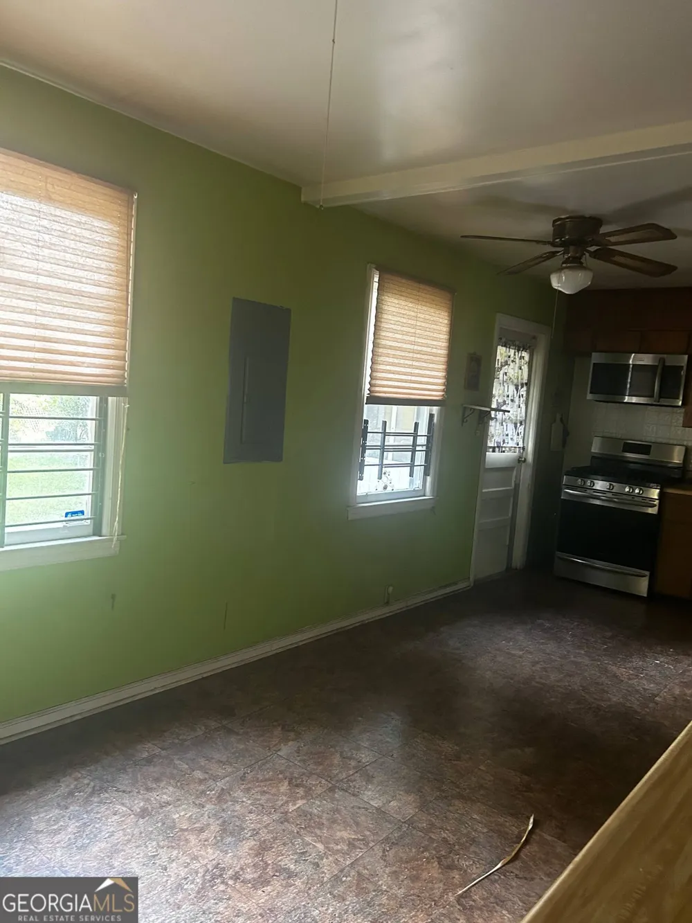 2108 E 60th ST Savannah, GA 31404