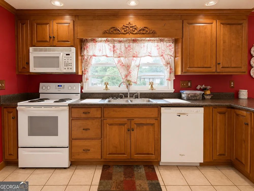 302 Bryan ST W Bremen, GA 30110