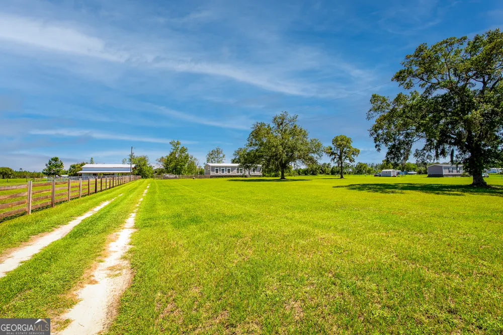 266 Farm RD St. George, GA 31562