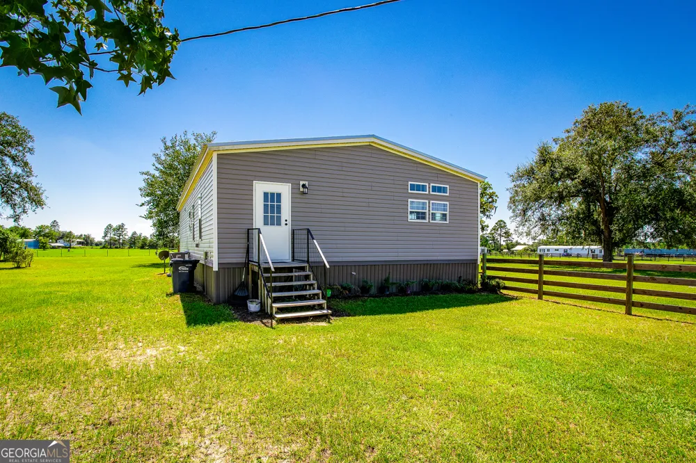 266 Farm RD St. George, GA 31562