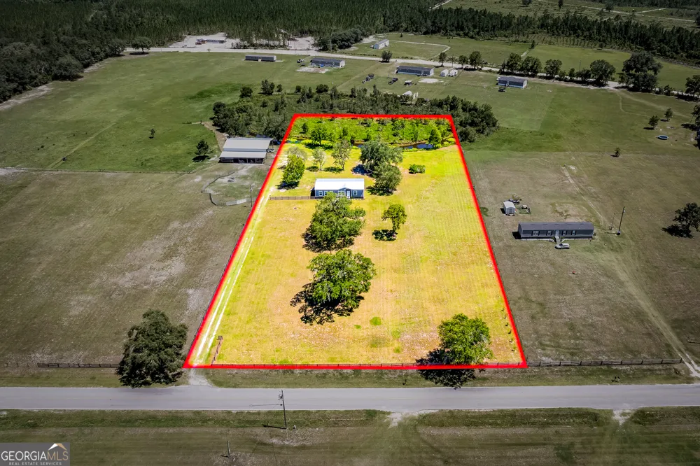 266 Farm RD St. George, GA 31562