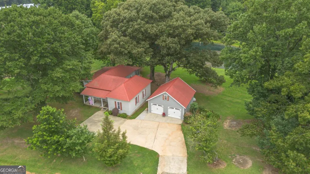 1953 Tyus Carrollton RD Carrollton, GA 30117