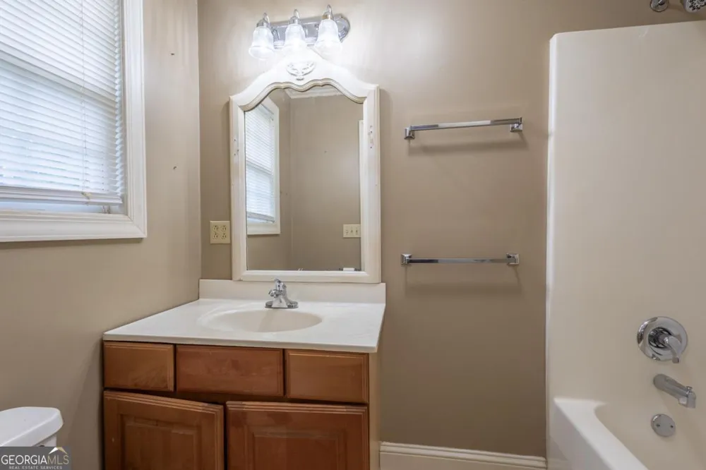 1953 Tyus Carrollton RD Carrollton, GA 30117