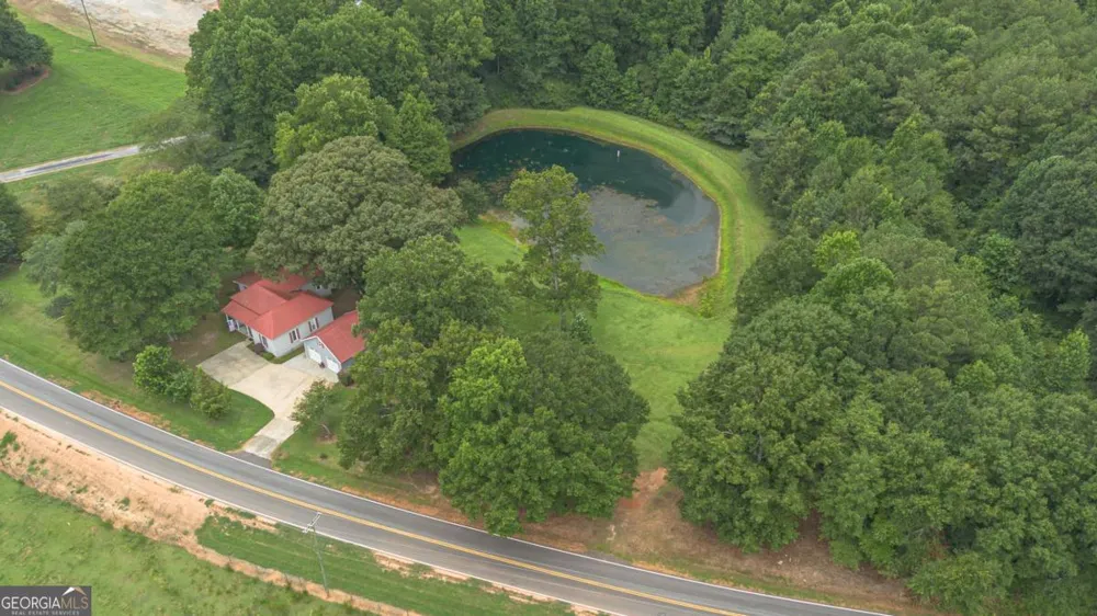 1953 Tyus Carrollton RD Carrollton, GA 30117