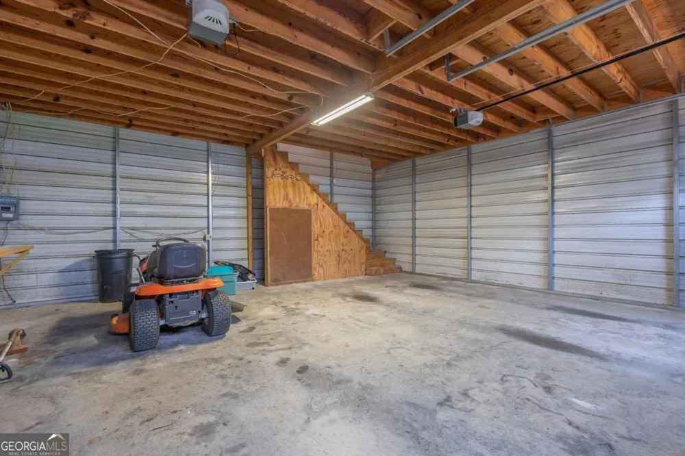 1953 Tyus Carrollton RD Carrollton, GA 30117