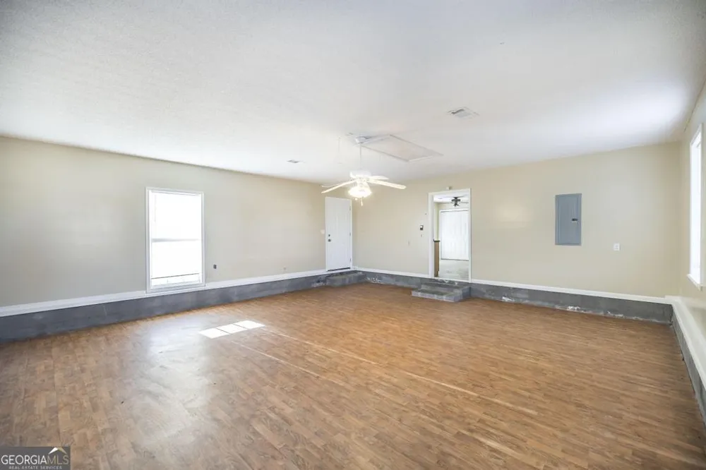 1940 Barrington DR Dublin, GA 31021