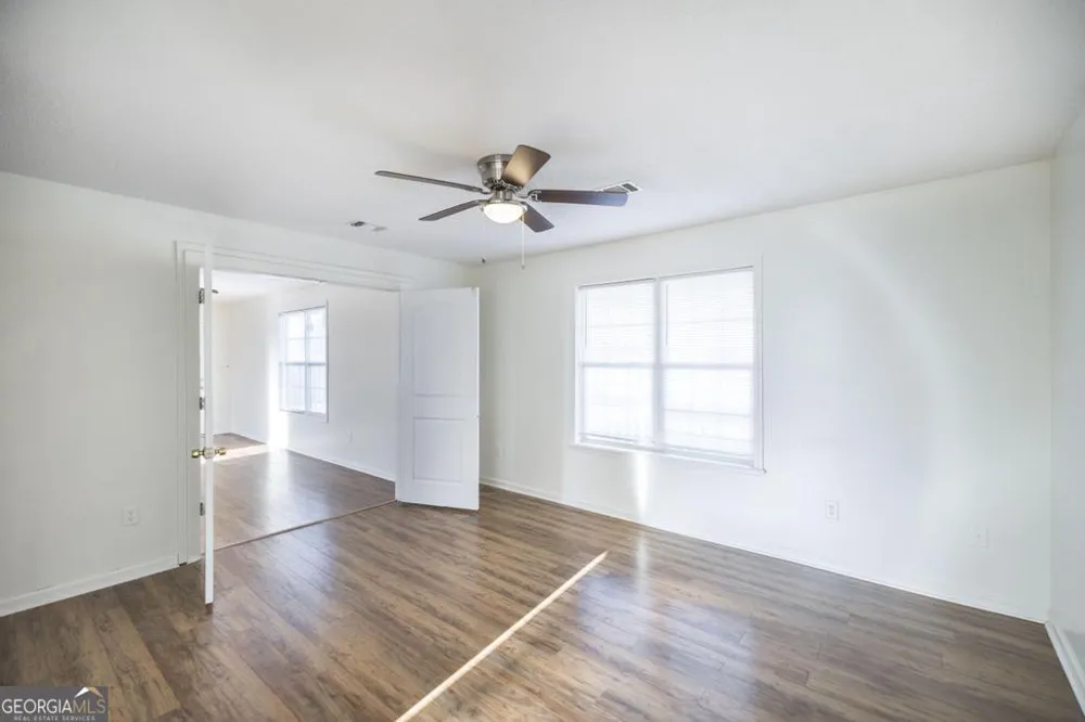 1940 Barrington DR Dublin, GA 31021
