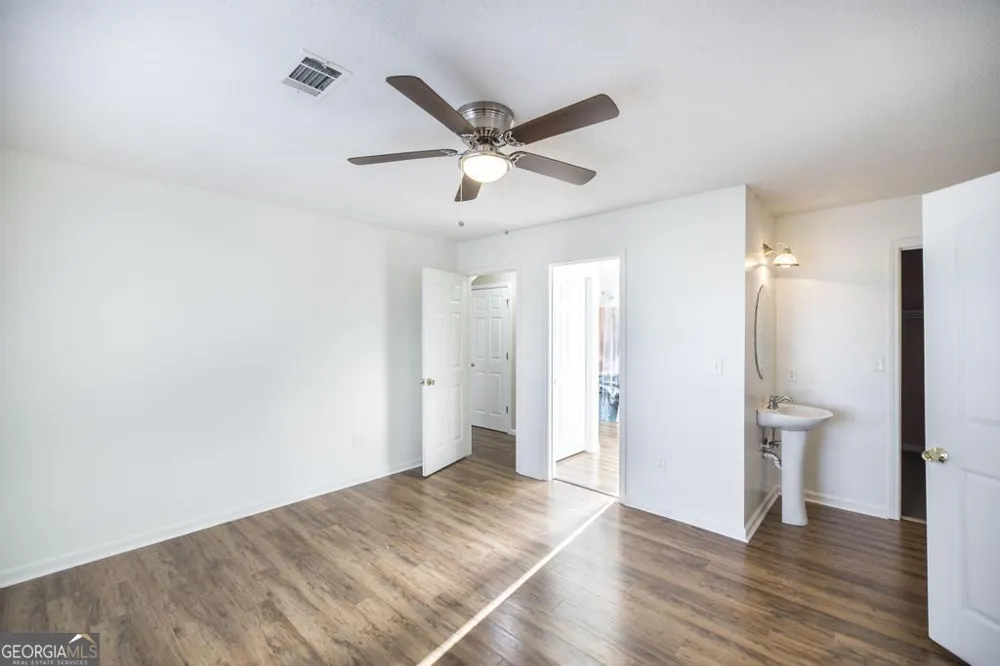 1940 Barrington DR Dublin, GA 31021
