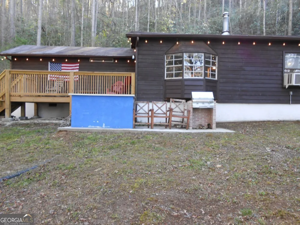 136 Bowie LN Dillard, GA 30537
