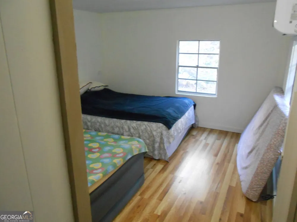 136 Bowie LN Dillard, GA 30537