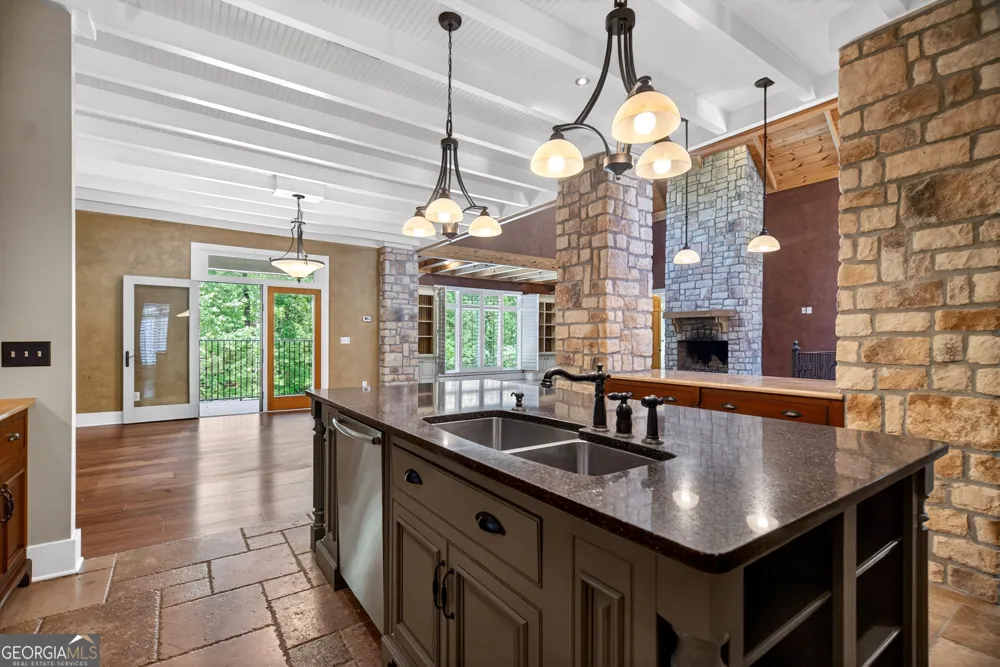 1154 Hunter RD Cataula, GA 31804