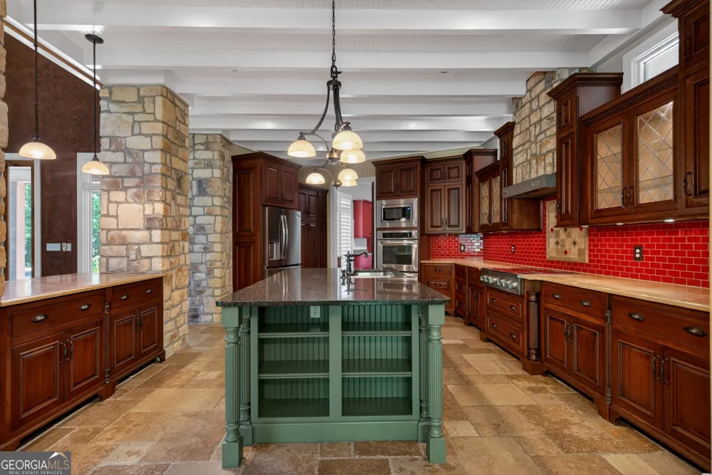 1154 Hunter RD Cataula, GA 31804