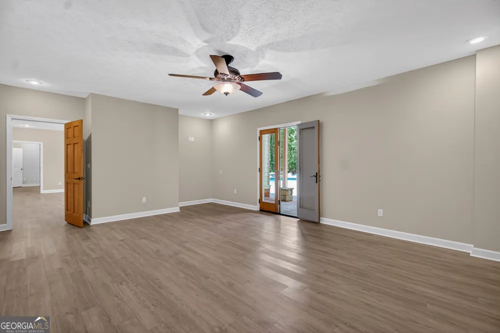 1154 Hunter RD Cataula, GA 31804