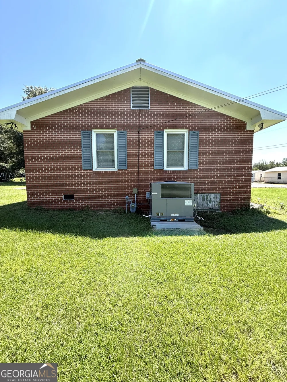 140 Rene LN Cochran, GA 31014