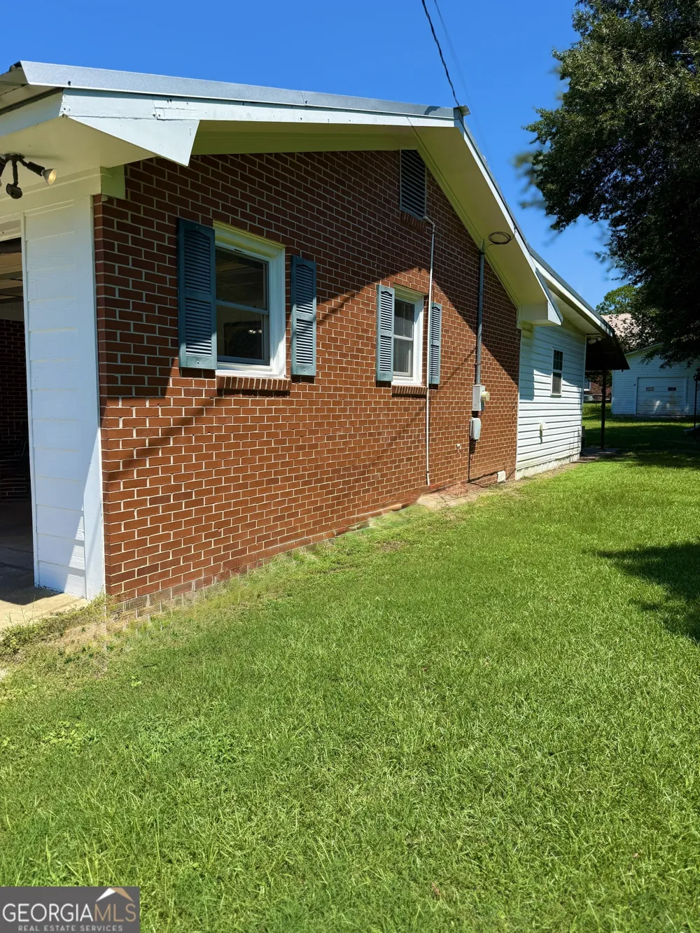 140 Rene LN Cochran, GA 31014